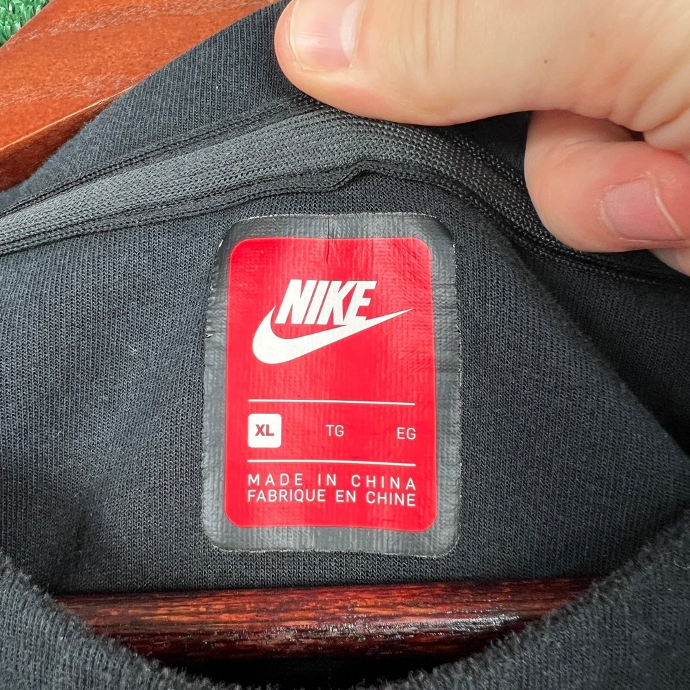 Nike Tech Fleece Pocket Sweatshirt Men XL Black Pullover Cotton Blend 805140-010 - Picture 4 of 9